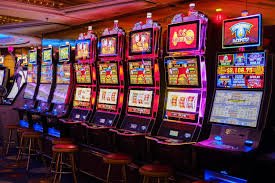 Bajii99 platform interface showing sports and casino sections